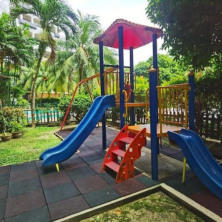 Lui Lui Comfy Condo In Great Location Kuah Ngoại thất bức ảnh